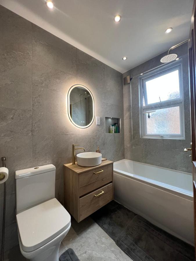Luxe & Cozy Muswell Hill Beautifully Presented Free Parking